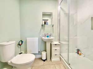 Photo 16- click for photo gallery